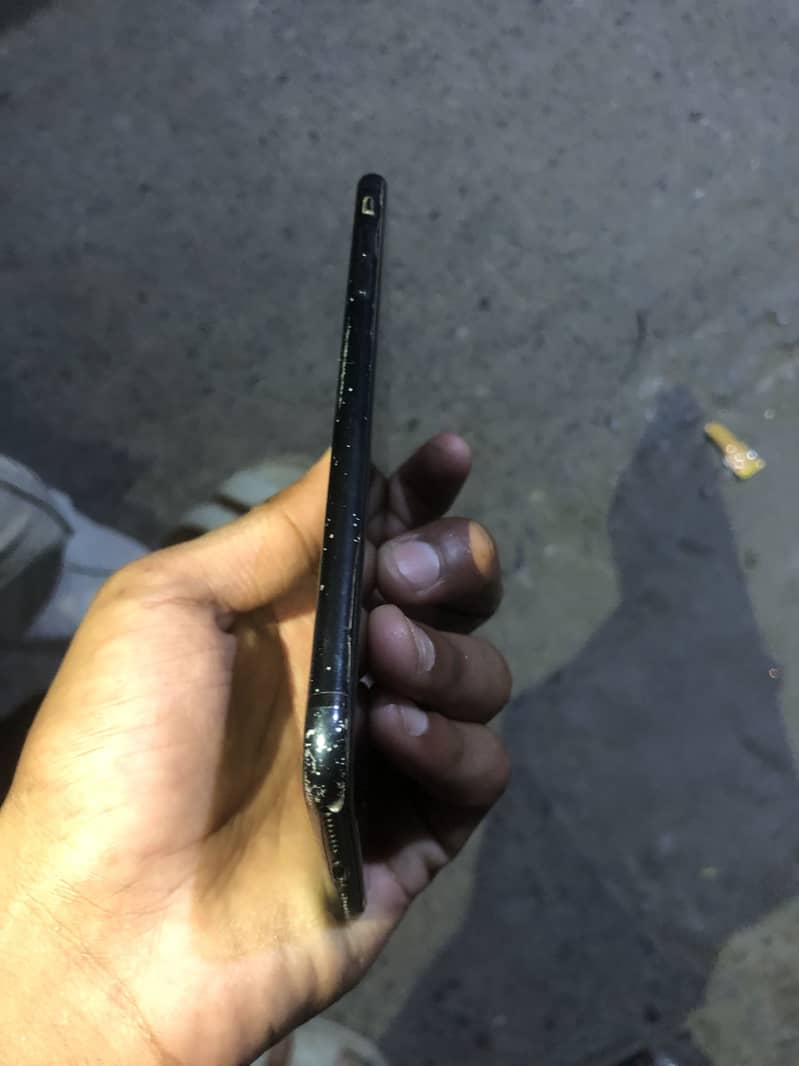 Apple iPhone 7 Plus 5
