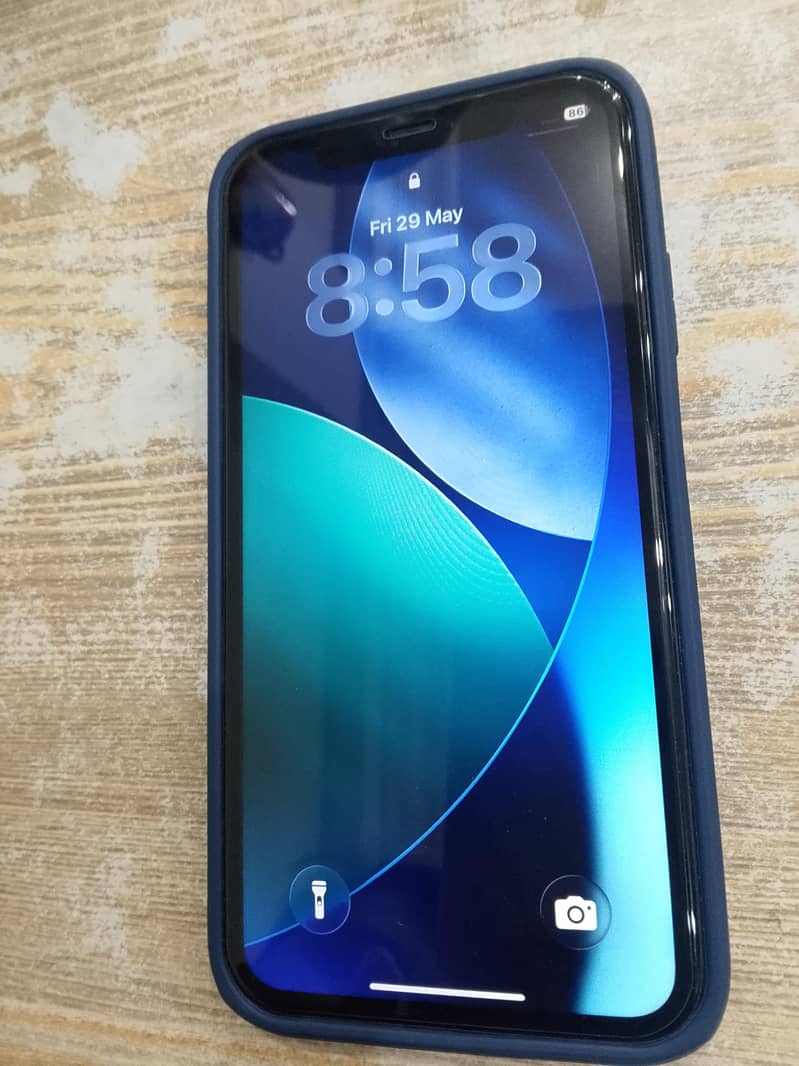 Apple iPhone 11 4