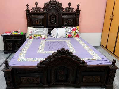 Complete Bedroom Set for sale - Bed + Side Tables + Dressing+ Showcase