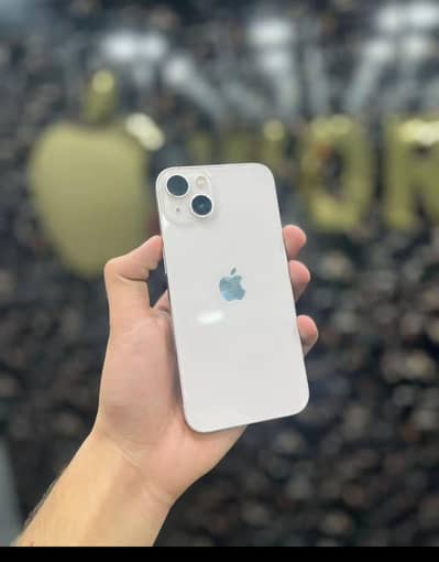 Apple iPhone 13