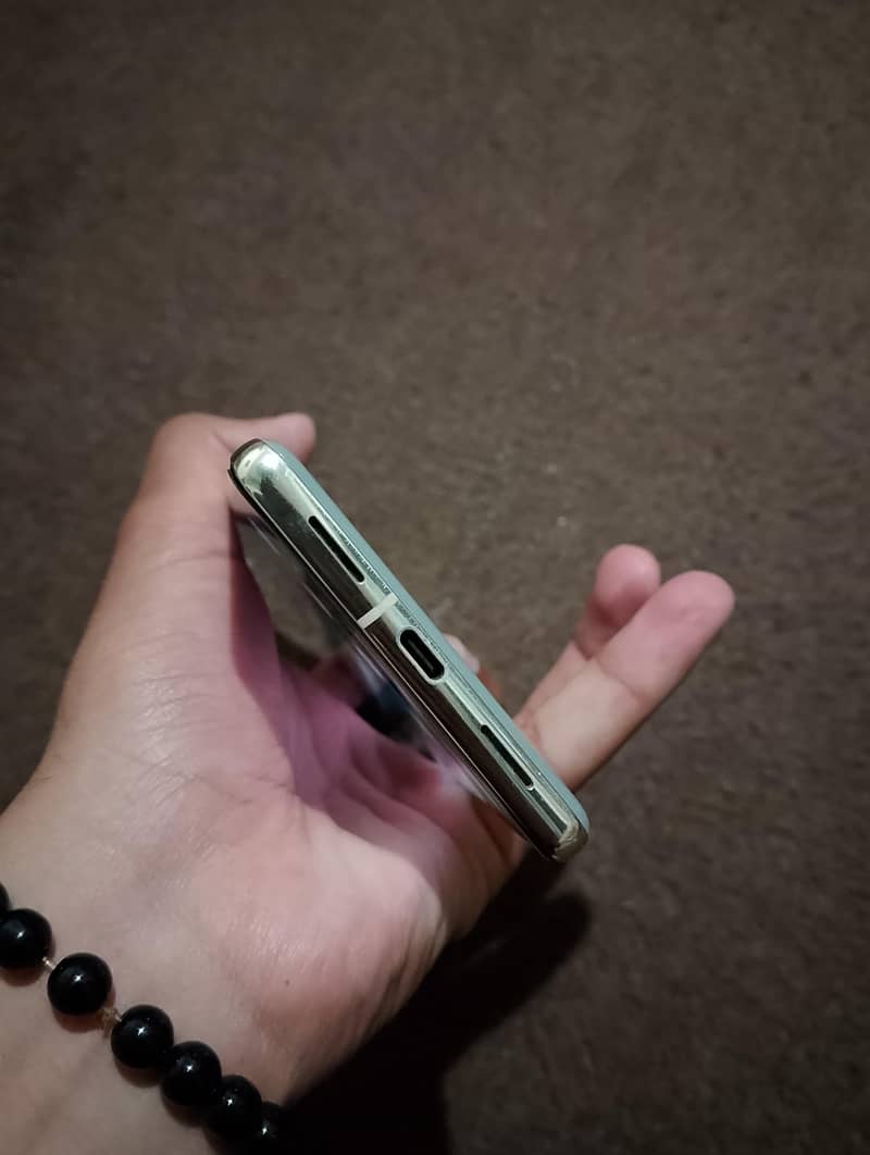 Google pixel 7 pro 4