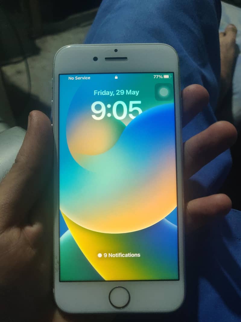 Apple iPhone 8 1