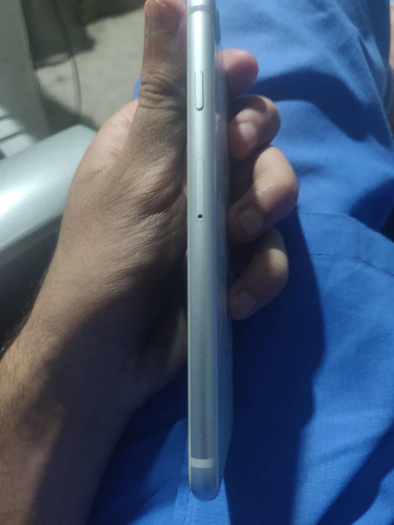 Apple iPhone 8 2