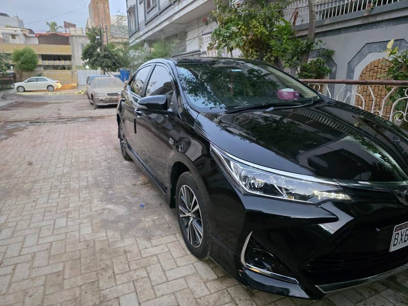 Corolla Altis 8