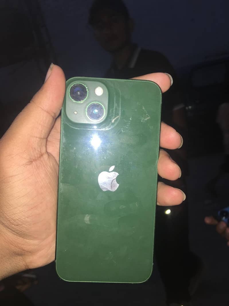 Apple iPhone 13 2