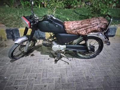 Honda 70cc 1989 Rahimyar Khan number 03188308655