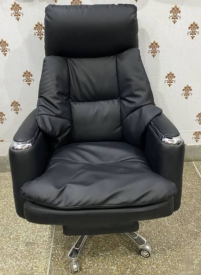Luxury CEO Office Chair ( Boss Style )