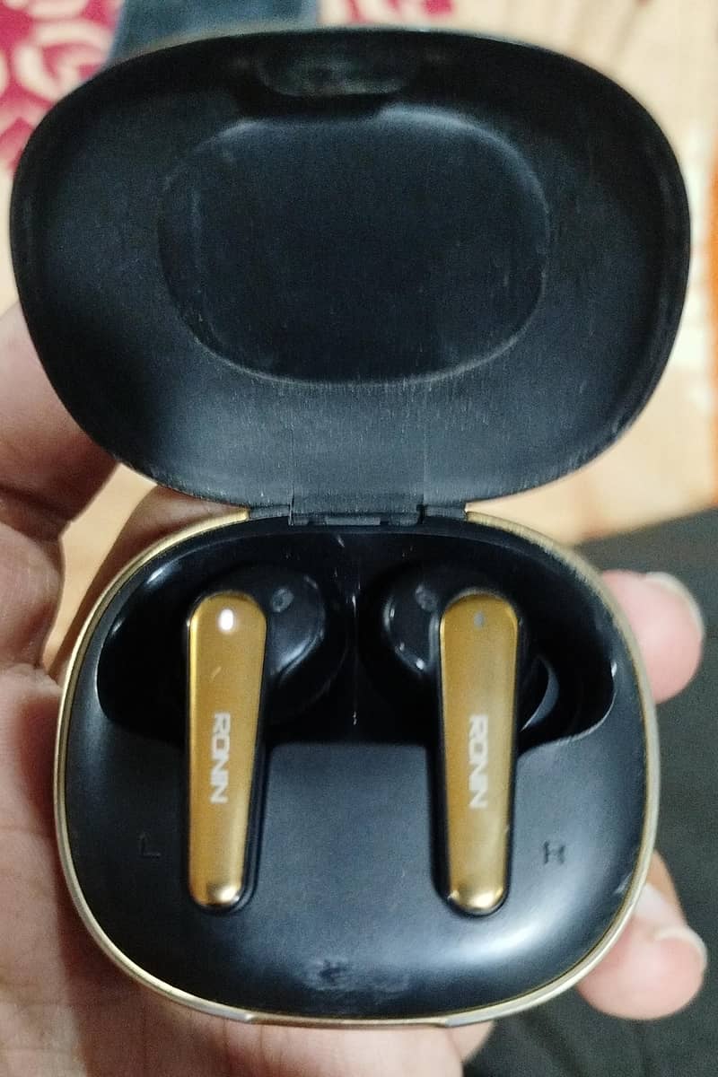 Ronin eclipse Earbuds 0