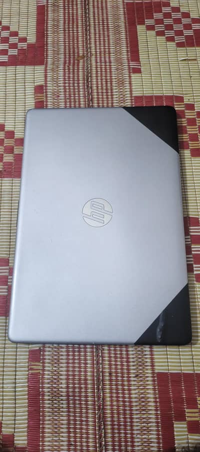 HP laptop Ryzen 5