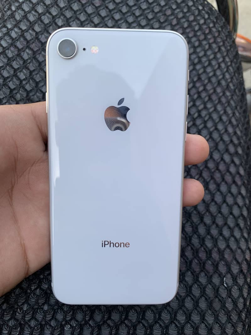 Apple iPhone 8 0
