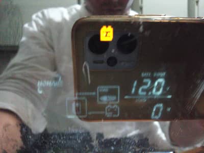 800 WATT UPS 20A CHARGING COMPATIBLE WITH SOLAR