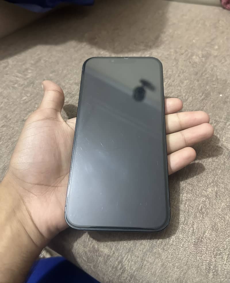 iPhone 14 Plus 3