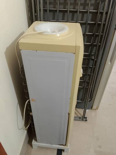 water dispenser