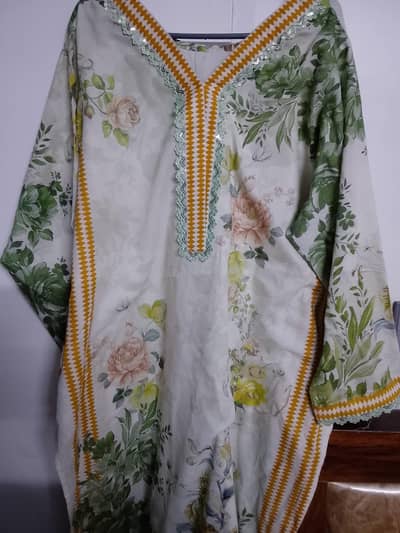 two piece stitched lawn with full lace detailing size large