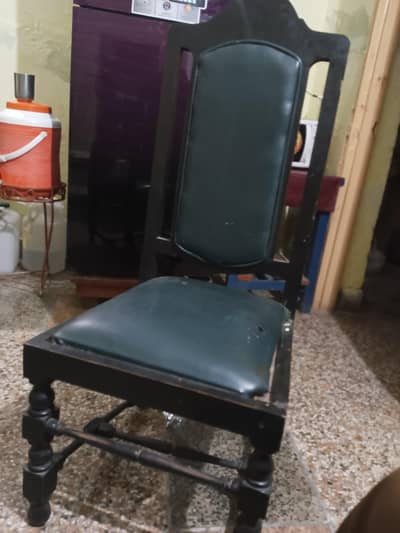 6 dining chairs and table