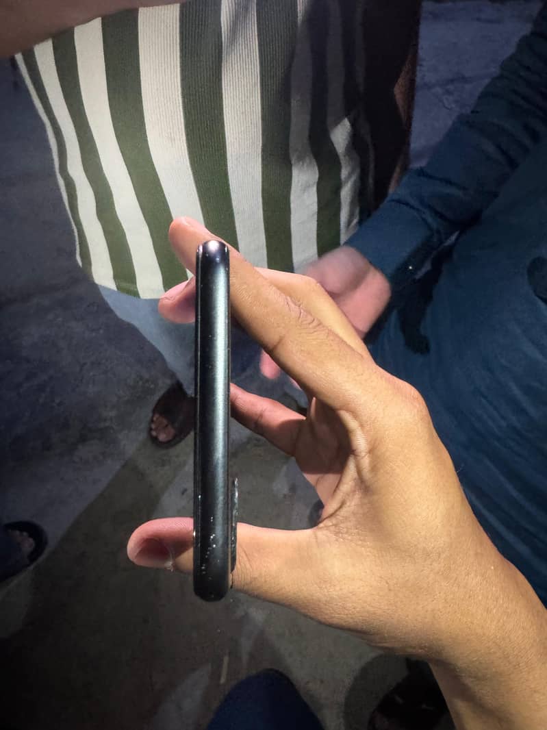 Apple iPhone 7 Plus 1
