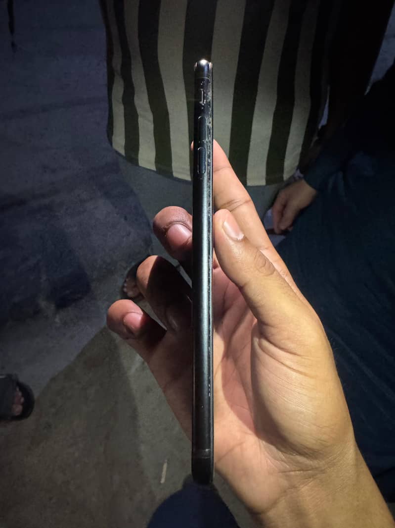 Apple iPhone 7 Plus 4