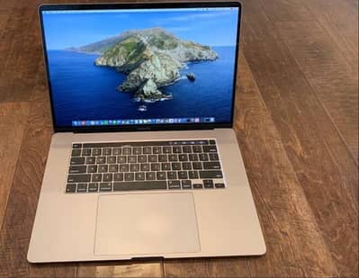 MacBook pro 2019 i7