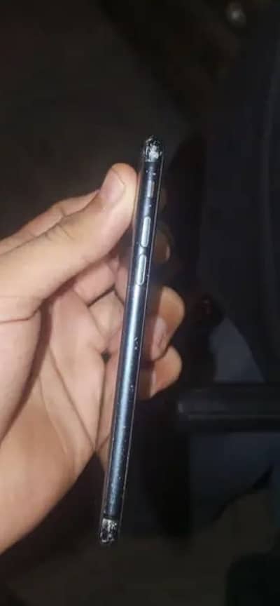 Apple iPhone SE NON PTA JV BACK BREAK TOTAL ORIGNAL CONDITION 10 / 8
