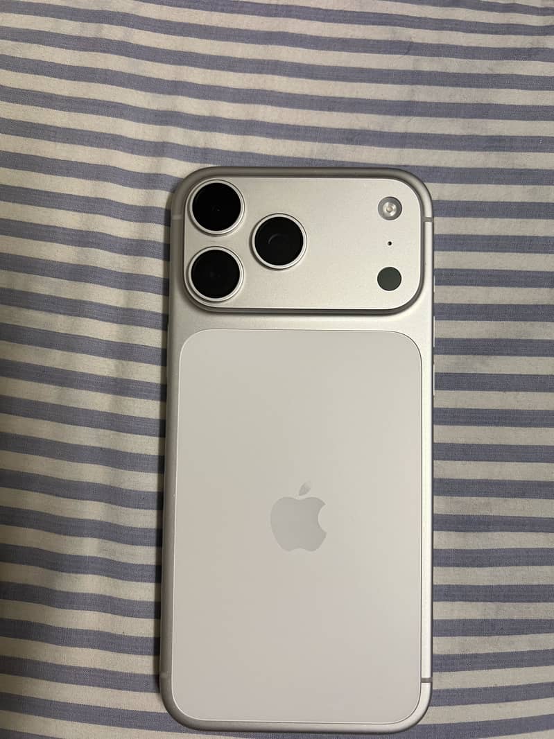 IPHONE 17 PRO MAX 0