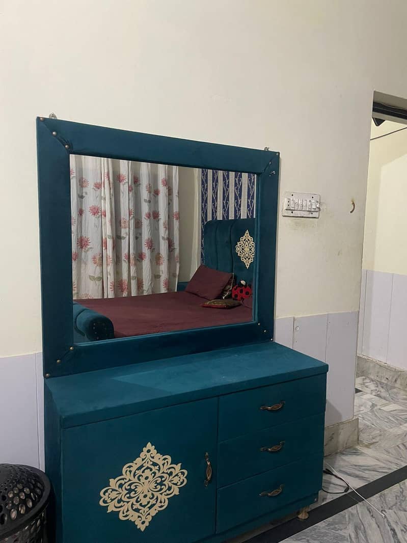 bed dressing side table dewan 2