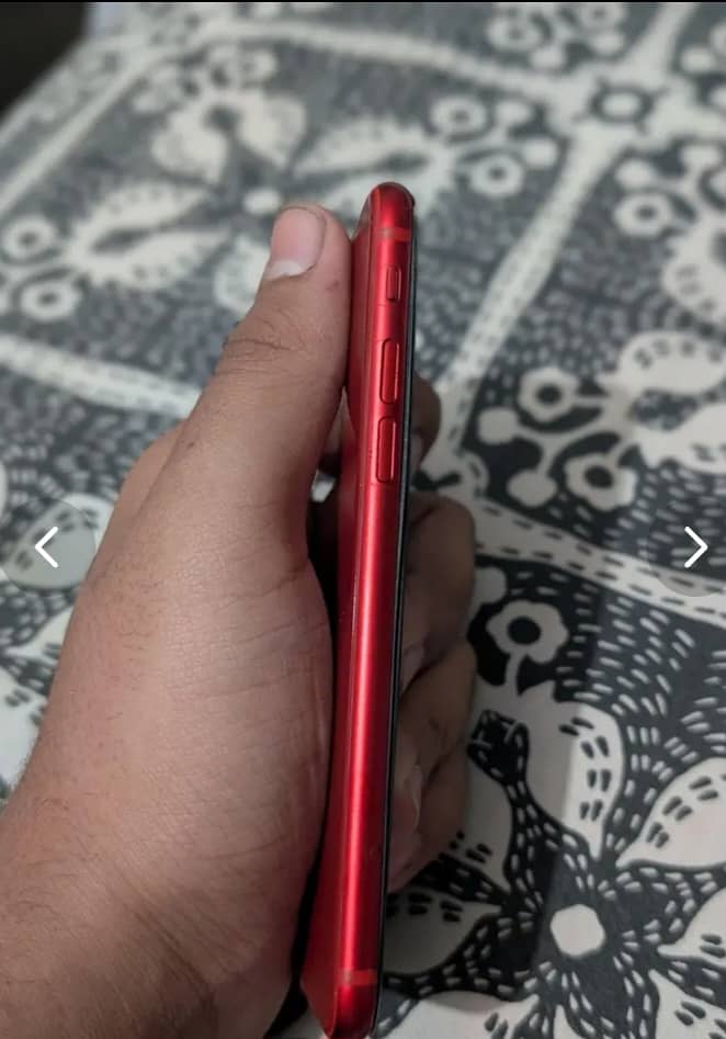 Apple iPhone 8 1