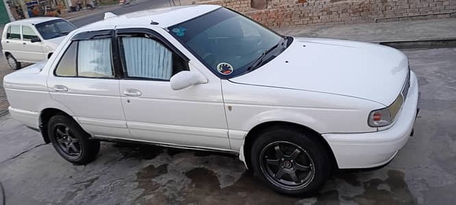 Nissan Sunny 1993