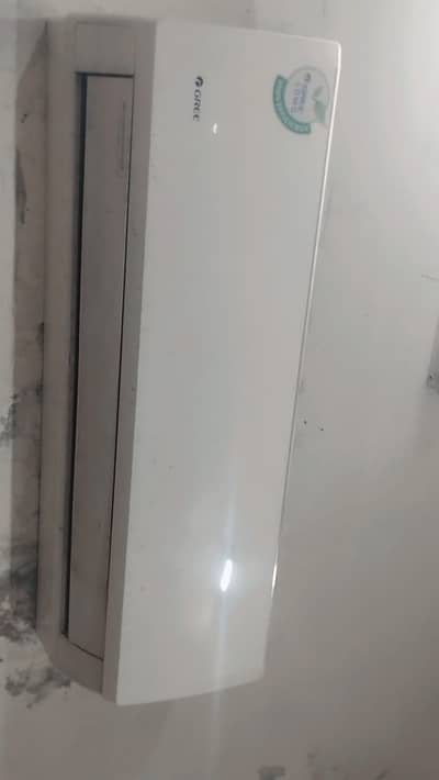 2 Ac For sale Gree And Haier 1 Ton Read