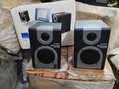 Alesis M1 320 Studio Monitors
