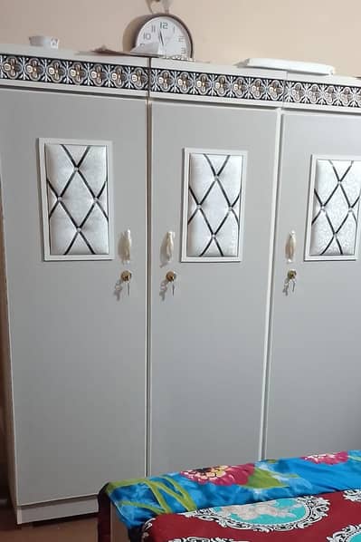 4 pices Bedroom Furniture Set
