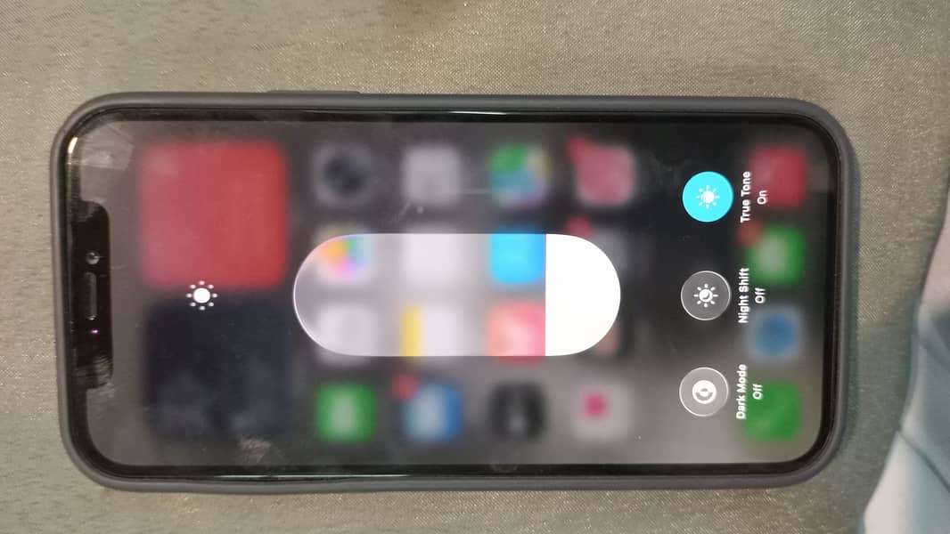 Apple iPhone 12 3