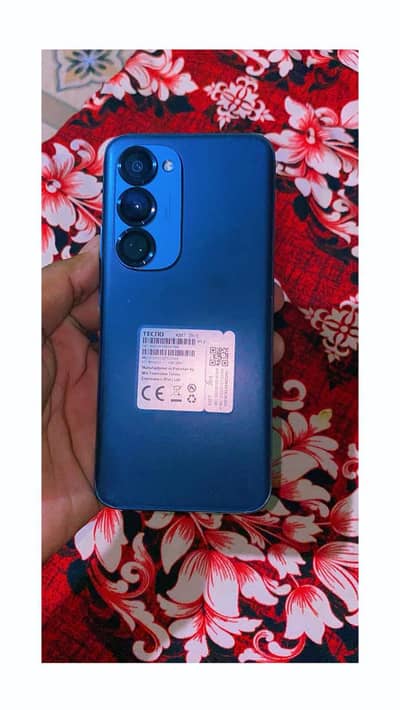 Tecno Spark 40 Pro Plus Edge Display 8/256.