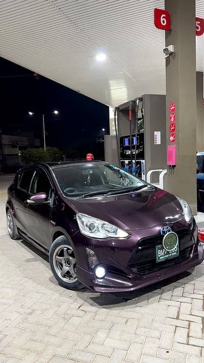 Toyota Aqua 2015