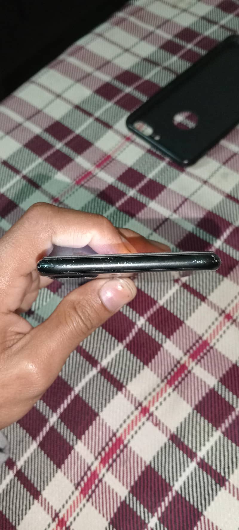 Apple iPhone 7 Plus 4
