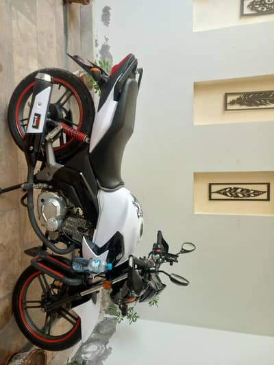 Suzuki GSX 125