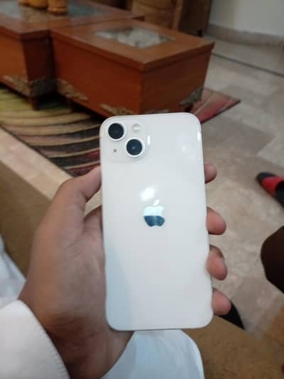 Apple iPhone 13