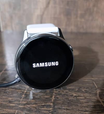 VERY VERY NYC ND IMPORTED WRIST WATCH SM-R500