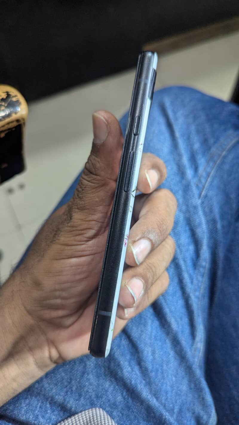 Google Pixel 6a 4