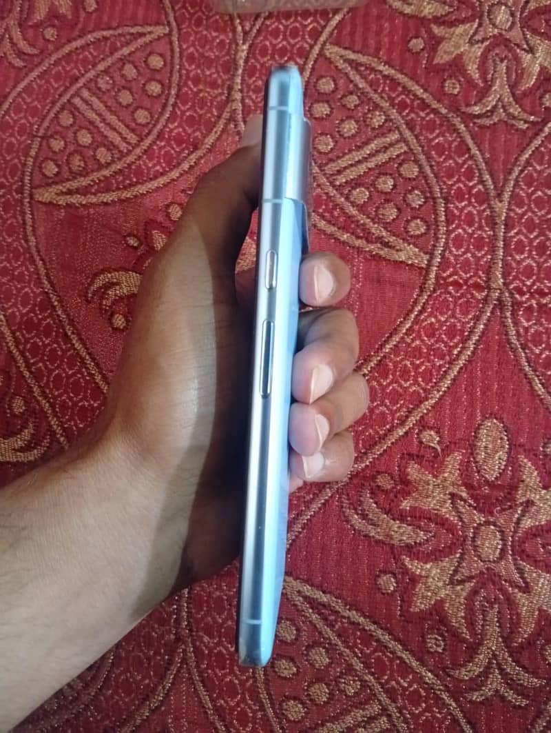 Google Pixel 8 Pro 2
