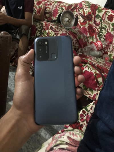 Tecno Spark 8c