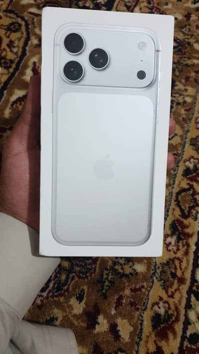 iPhone 17 Pro Max (New)