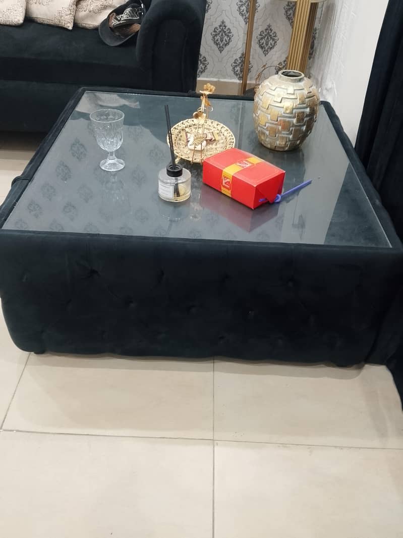 centre table 0