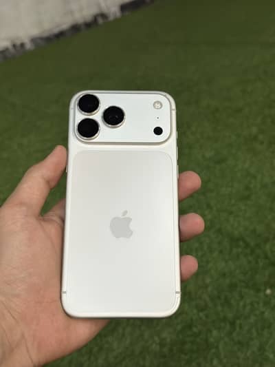 I phone 17 pro max