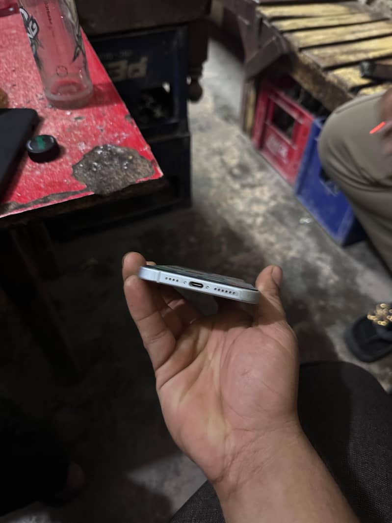 Apple iPhone 15 plus 5