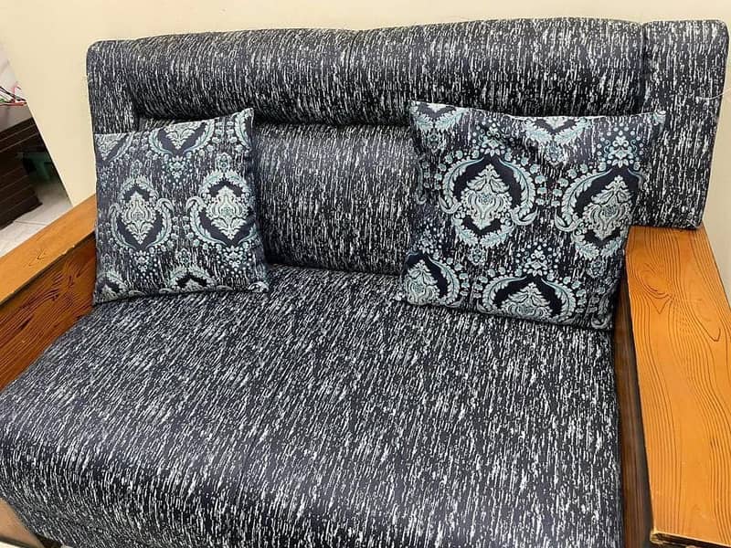2 seater sofa 1