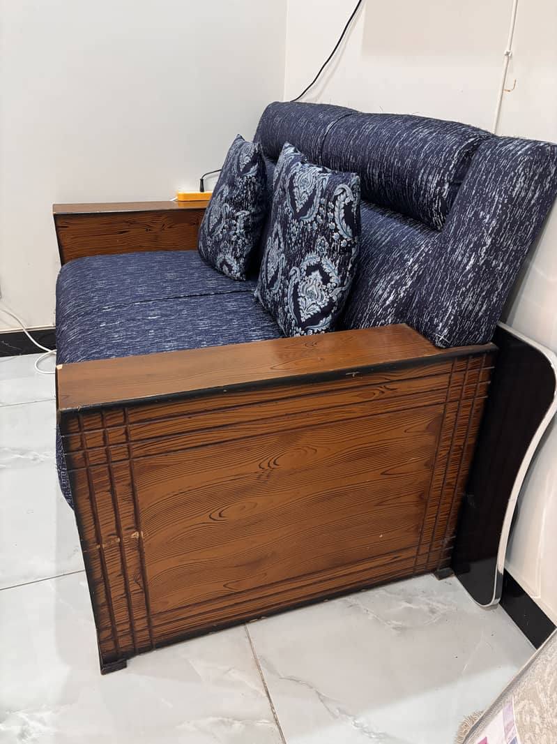 2 seater sofa 3