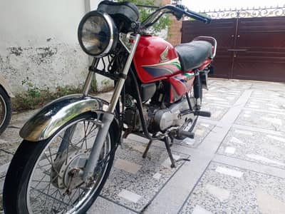 HONDA CD100 2011 first owner urgent sale