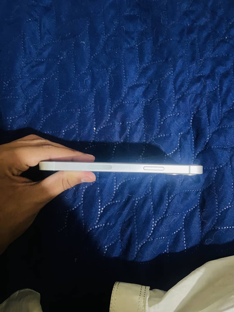 Apple iPhone 12 2