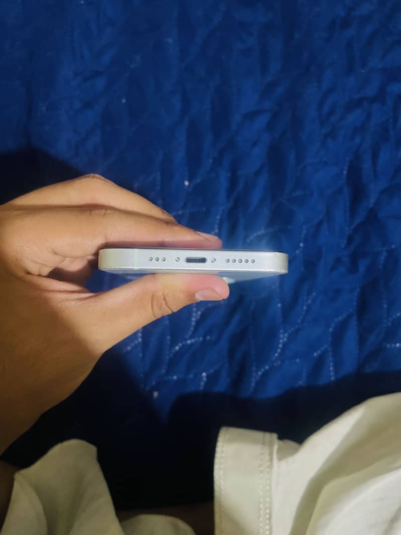 Apple iPhone 12 6