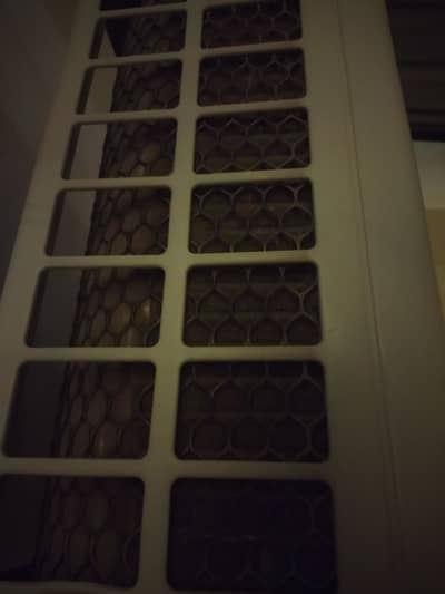 1 ton split in working condition